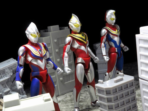 超動 ウルトラマン5 ティガ ダイナ ウルトラマンガイア ガングザケ