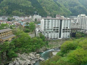 GW旅行,ゴールデンウィーク,栃木県名所,日光,いろは坂,鬼怒川温泉,鬼怒川御苑