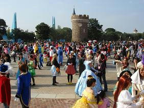 東京ディズニーランド,ハロウィン,全身仮装OK,ディズニーコスプレ,写真,グッズ,DVD,販売,通販