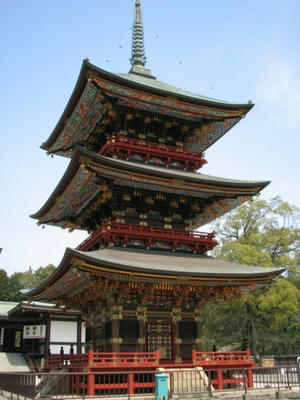 成田山三重塔