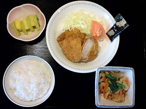 昼食