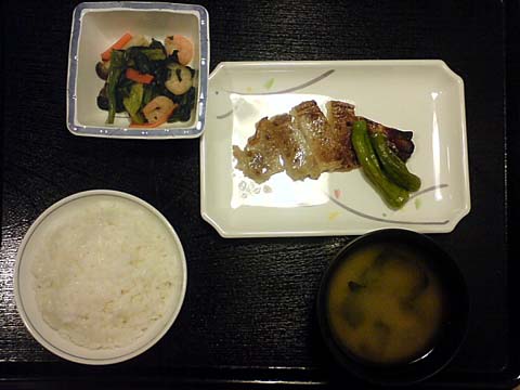 夕食