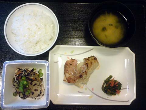 昼食