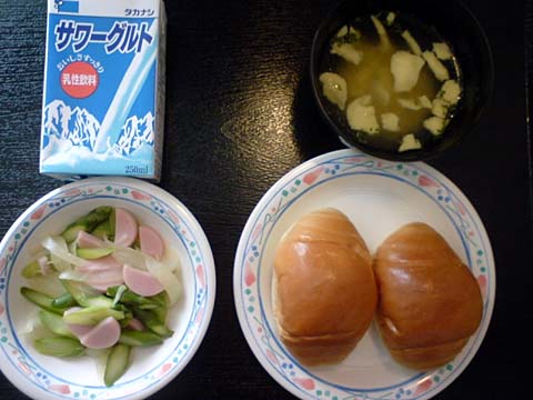 朝食