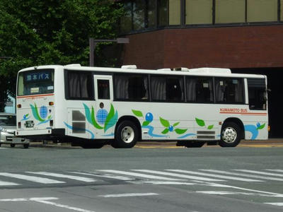 496r