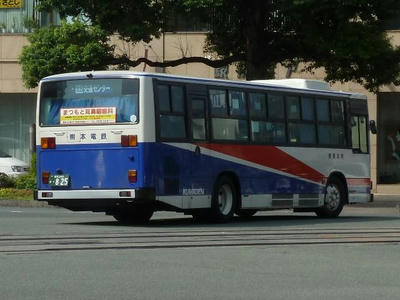 825r