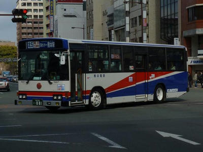 881
