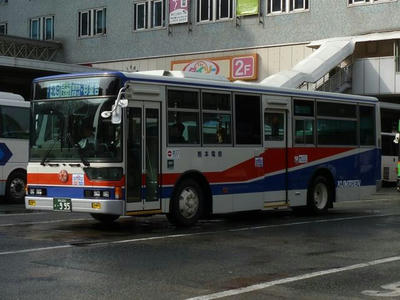995