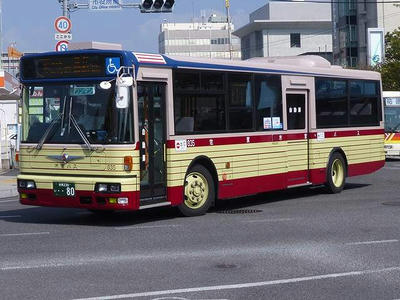 835