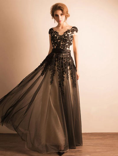 robe de gala noire brodée longue