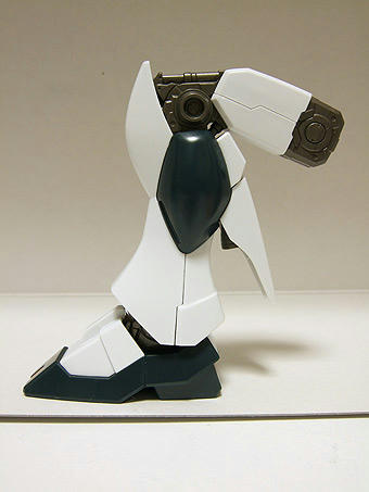 νガンダム　脚部　ガンプラ