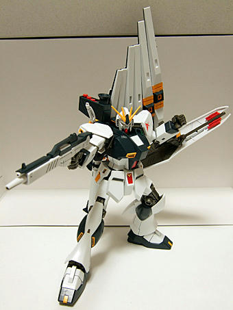 νガンダム　完成