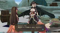 怪しい雰囲気を醸し出す美魔女