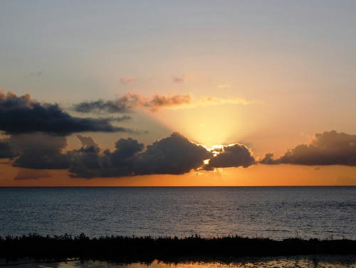 島間の夕日