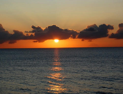 島間の夕日