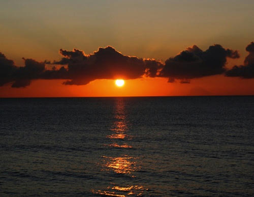 島間の夕日