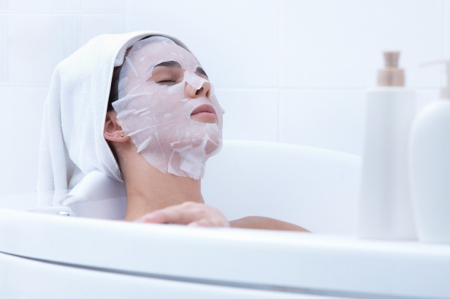 マスクをする前に、洗顔料で顔を洗ったほうがいいですか？