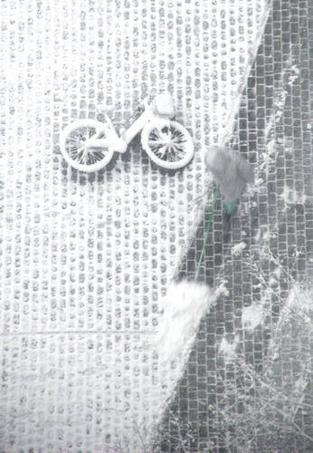 Bicycle_in_snow