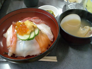 海鮮丼