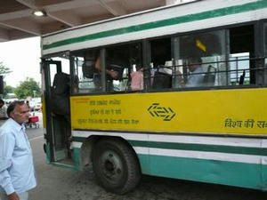 070827_bus.jpg