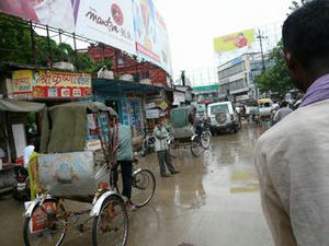 070901_varanasi_rikusya.JPG