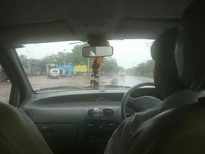 070901_varanasi_taxi1.JPG