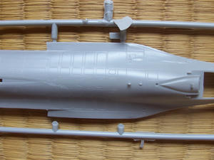 ハセガワF-16E
