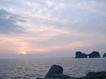 円月島と、夕日。