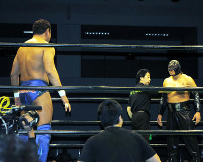永田裕志vsマイバッハ谷口