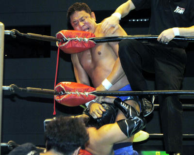 永田裕志vsマイバッハ谷口