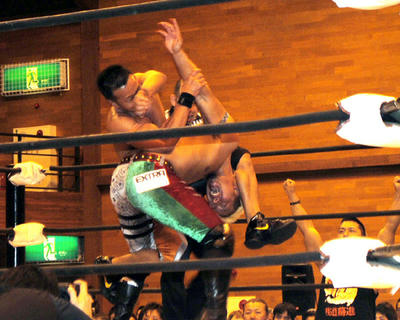 T-Hawkvs吉野