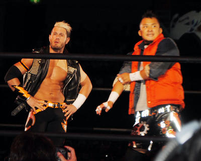 KUSHIDA シェリーvsマット、ニック