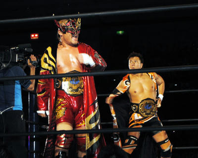 天山、小島vsスミス アーチャー