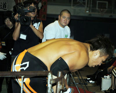 小島聡vs中嶋勝彦