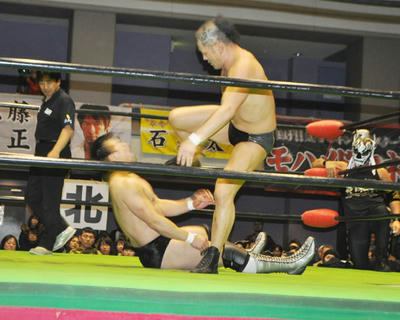 鈴木 デスペラードvs潮﨑 金丸