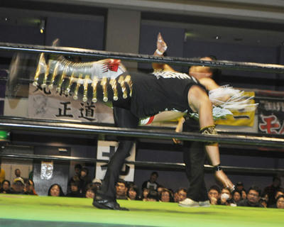 鈴木 デスペラードvs潮﨑 金丸