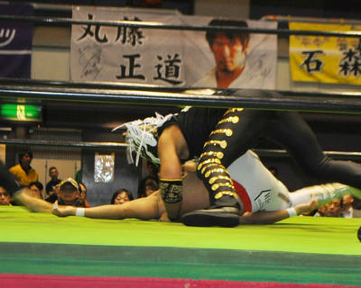鈴木 デスペラードvs潮﨑 金丸