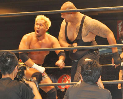 バットラック・ファレvs真壁刀義