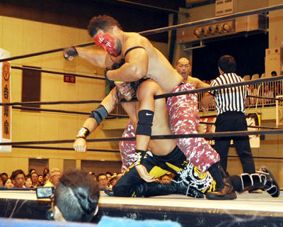 タマ・トンガ タンガ・ロア 高橋裕二郎vs石井智宏 ロッキー・ロメロ バレッタ