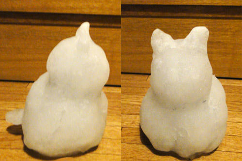 ネコ雪だるま