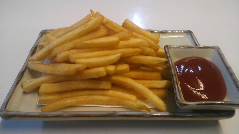 フライドポテト　居酒屋メニュー