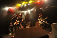 news_large_thepillows_6013.jpg