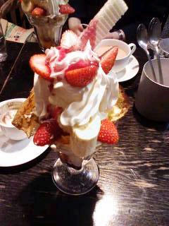 クレープパフェ