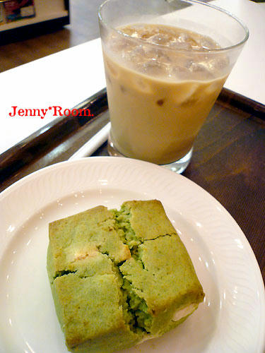 「モリバコーヒー」アイスカフェオレ＆スコーン抹茶