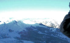 アイガーのガラス窓