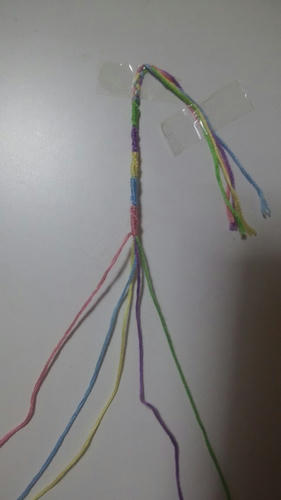 刺繍糸のミサンガ カタルシス