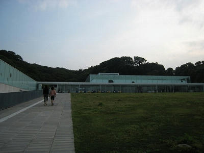 横須賀美術館