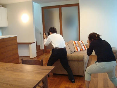 岩井にからむ奥様（＠＠）