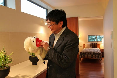ラム君と戯れる荒川