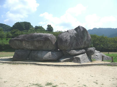 is-002.jpg